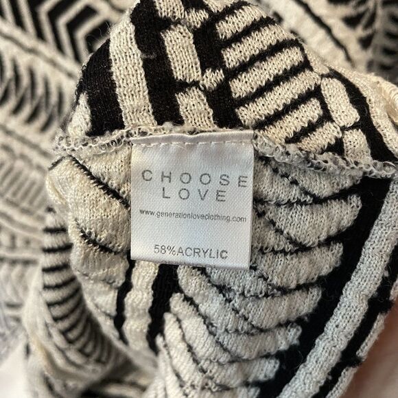 Generation Love Women’s Swester Abstract Print Sz M - Picture 3 of 5